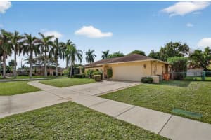 701 Nw 41st Ter Deerfield Beach, FL 33442 - MLS#A11911858