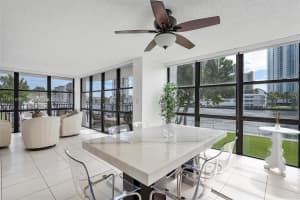 1000 Parkview Dr APT 221, Hallandale Beach, FL 33009, - MLS#A11911878