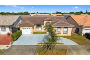 8761 Nw 142nd St, Miami Lakes 8761 Nw 142nd St, Miami Lakes