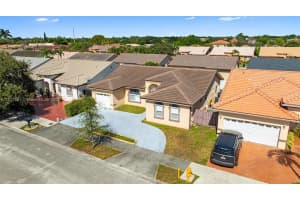 8761 Nw 142nd St Miami Lakes, FL 33018 - MLS#A11911881