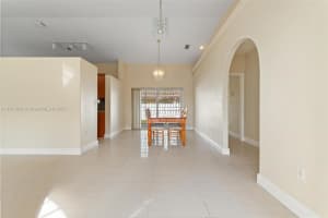 8761 Nw 142nd St Miami Lakes, FL 33018 - MLS#A11911881