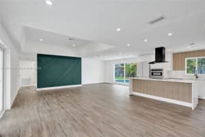 8109 Nw 71st Ave Tamarac, FL 33321 - MLS#A11911890