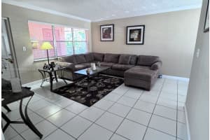 2451 Ne 49th St 213 Fort Lauderdale, FL 33308 - MLS#A11911917