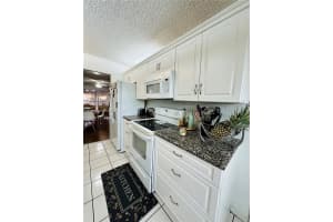 1400 Sw 124th Ter 402q Pembroke Pines, FL 33027 - MLS#A11911957