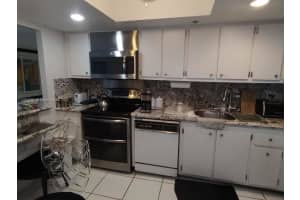 20515 E Country Club Dr 2047 Aventura, FL 33180 - MLS#A11912005