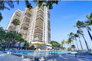 2333 Brickell Ave 307, Miami