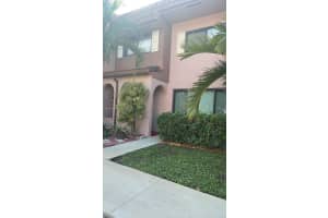 19 Matador Ln 6-22 Davie, FL 33324 - MLS#A11912020