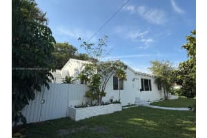 602 Sw 2nd Ave Dania Beach, FL 33004 - MLS#A11912083