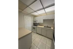 Building 15, 7820 S Colony Cir APT 203, Tamarac, FL 33321, - MLS#A11912126