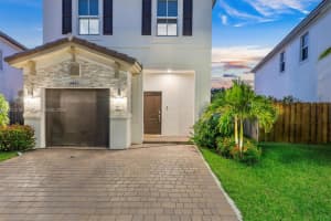 2423 Nw 131st Cir Miami, FL 33167 - MLS#A11912135