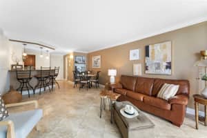 6917 Collins Ave APT 506, Miami Beach, FL 33141, - MLS#A11912140