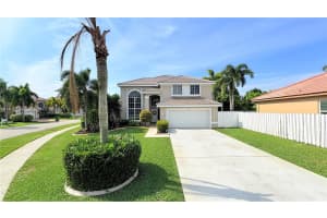 1002 Nw 182nd Way Pembroke Pines, FL 33029 - MLS#A11912160