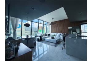 1451 Brickell Ave 4304, Miami