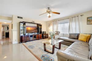 1943 Monroe St 310d, Hollywood