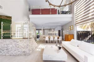 5869 Nw 112th Ct Doral, FL 33178 - MLS#A11912274