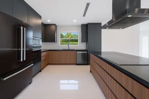 953 Ne 91st Ter, Miami Shores