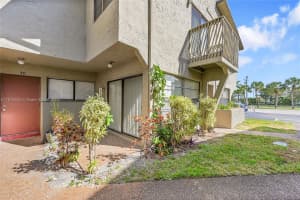 2532 Se Coral Springs Dr 2532 Coral Springs, FL 33065 - MLS#A11912303