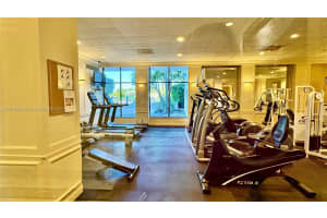 5700 Collins Ave 11b Miami Beach, FL 33140 - MLS#A11912325