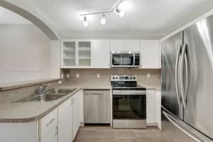 6141 Nw 115th Pl 352 Doral, FL 33178 - MLS#A11912333