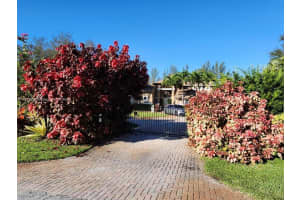 6879 Nw 65th Terrace Parkland, FL 33067 - MLS#A11912437