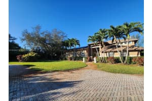 6879 Nw 65th Terrace Parkland, FL 33067 - MLS#A11912437