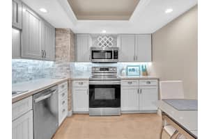 1150 Hillsboro Mile 408 Hillsboro Beach, FL 33062 - MLS#A11912445