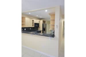 2750 34th Ave 9g, Hollywood