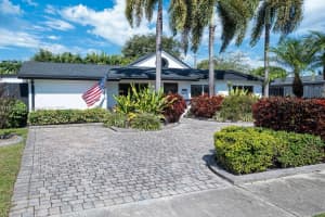 10025 Sw 83rd St Miami, FL 33173 - MLS#A11912459