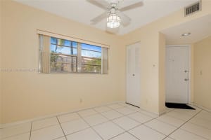 901 Sw 128th Ave 115e Pembroke Pines, FL 33027 - MLS#A11912476