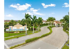 10630 W 33rd Way, Hialeah 10630 W 33rd Way, Hialeah