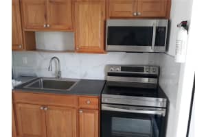 601 Nw 4th Ct 2 Hallandale Beach, FL 33009 - MLS#A11912504