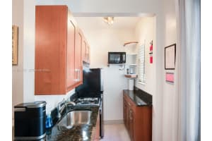 335 Ocean Dr APT 328, Miami Beach, FL 33139, - MLS#A11912557