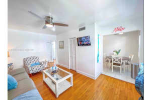 326 Wilson St 205 Hollywood, FL 33019 - MLS#A11912561