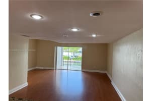 3745 NE 171 St APT 40, North Miami Beach, FL 33160, - MLS#A11912568