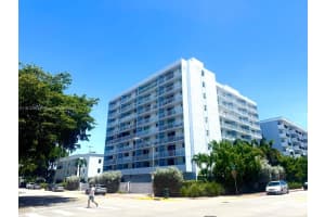 1045 10th St 206 Miami Beach, FL 33139 - MLS#A11912583