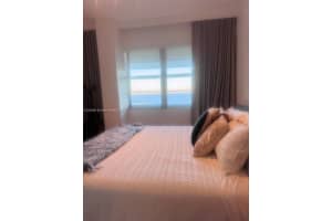 5701 Se Collins Ave Ph10 Miami Beach, FL 33140 - MLS#A11912590