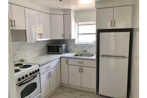 2519 Pierce St B Hollywood, FL 33020 - MLS#A11912594