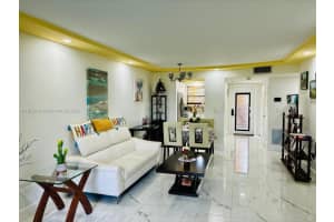 2780 N Pine Island Rd APT 101, Sunrise, FL 33322, - MLS#A11912636