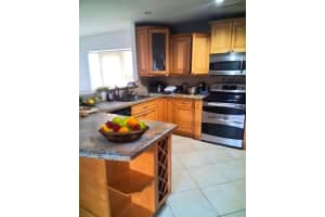 158 Sw 96th Ct A Miami, FL 33174 - MLS#A11912729