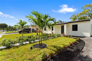 15920 Nw 17th Ct Miami Gardens, FL 33054 - MLS#A11912741