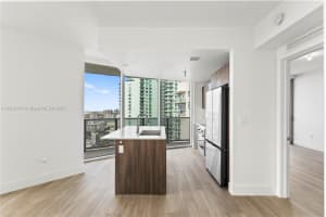 488 Ne 18th St 3401 Miami, FL 33132 - MLS#A11912747