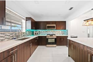 5355 W 5th Ln Hialeah, FL 33012 - MLS#A11912792