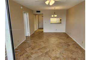 9450 Poinciana Pl APT 205, Davie, FL 33324, - MLS#A11912805