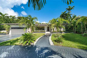 1043 Ne 98th St, Miami Shores