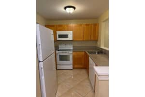 3321 NW 47th Terrace APT 428, Lauderdale Lakes, FL 33319, - MLS#A11912827