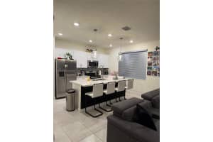 10009 W 32nd Ln Hialeah, FL 33018 - MLS#A11912846