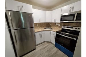 8321 Nw 7th St 1-108, Miami