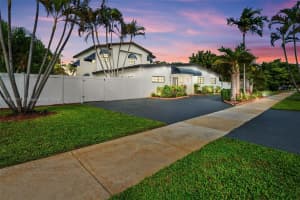 1841 Ne 196th Ter Miami, FL 33179 - MLS#A11912917