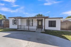 342 W 37th St Hialeah, FL 33012 - MLS#A11912934