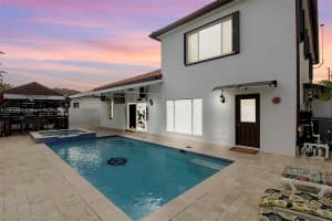 5051 Sw 163rd Ct Miami, FL 33185 - MLS#A11912963